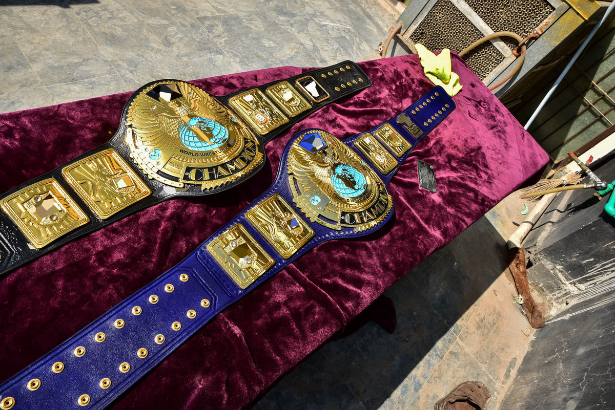 1998 W-W-F Block Logo Big Eagle Title with Blue Leather, Croc Backing, 7x10 plain snap box