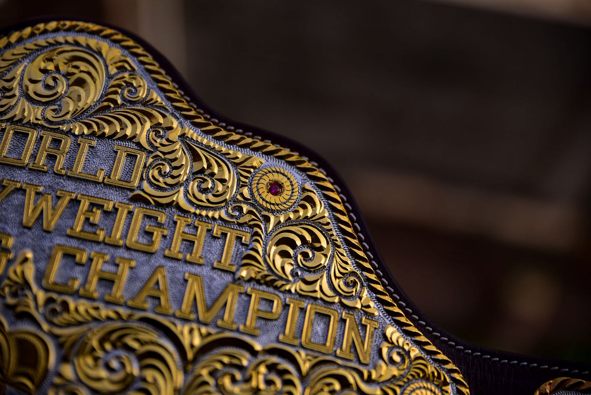 Budget Crumrine Big Gold – Premium Style Engraving