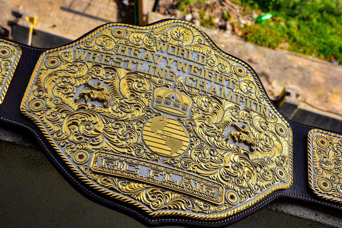 Budget Crumrine Big Gold – Premium Style Engraving