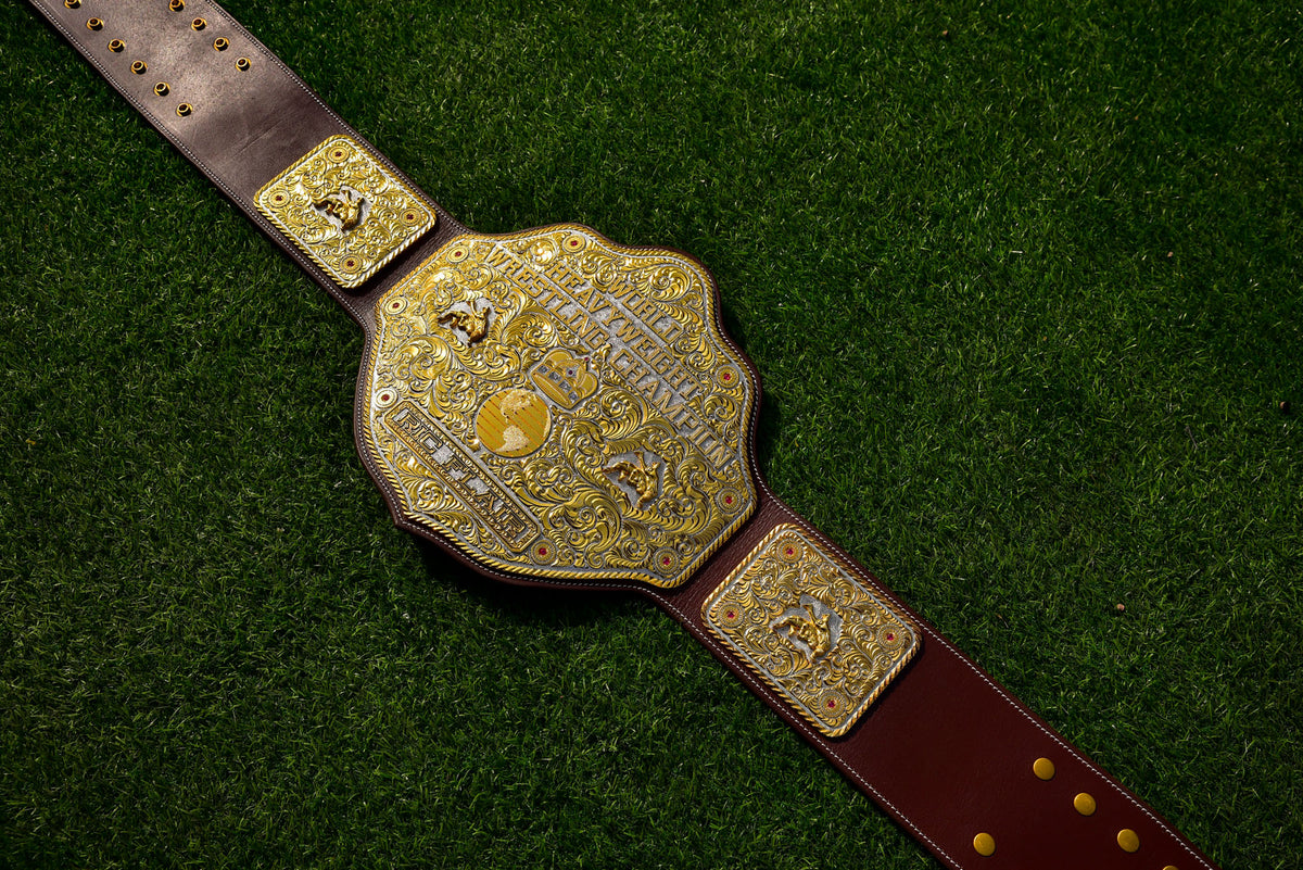 Budget Crumrine Big Gold – Premium Style Engraving