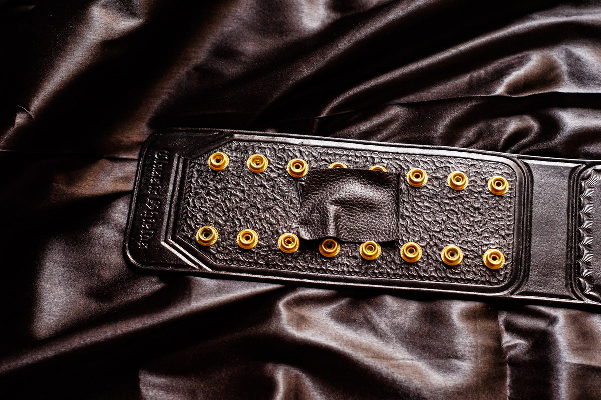 4.2mm Classic IC Title Black Leather Sharp Corners Gallery 1