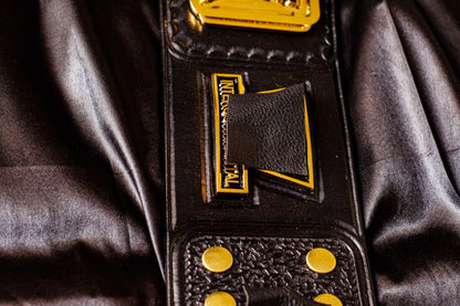 4.2mm Classic IC Title Black Leather Sharp Corners Gallery 1