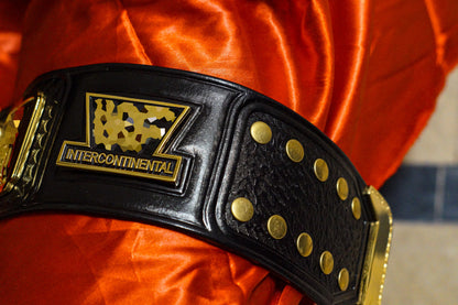 4.2mm Classic IC Title Black Leather Sharp Corners Gallery 1