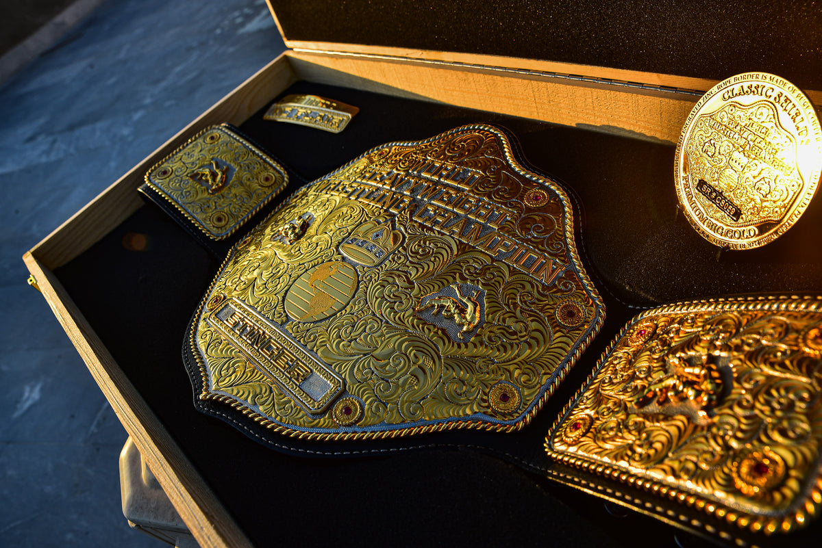 Premium Crumrine Big Gold on Black Leather Gallery 2