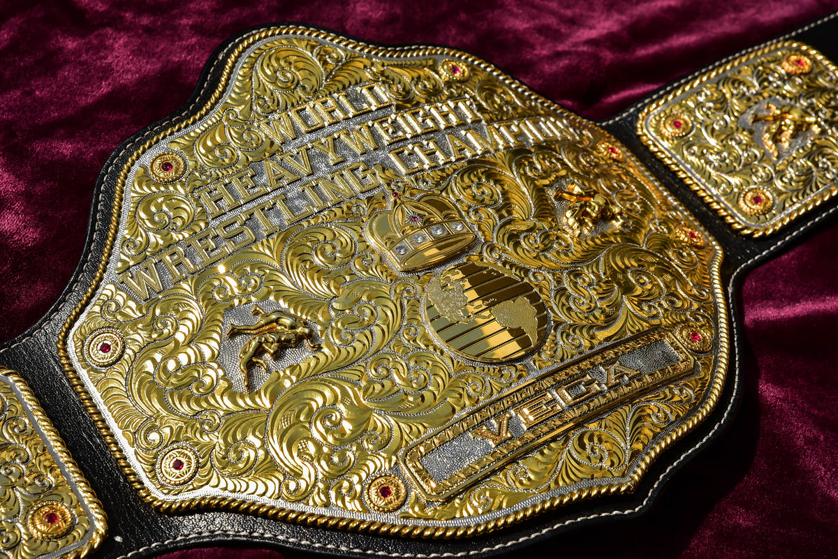 Premium Crumrine Big Gold on Black Leather Gallery 1