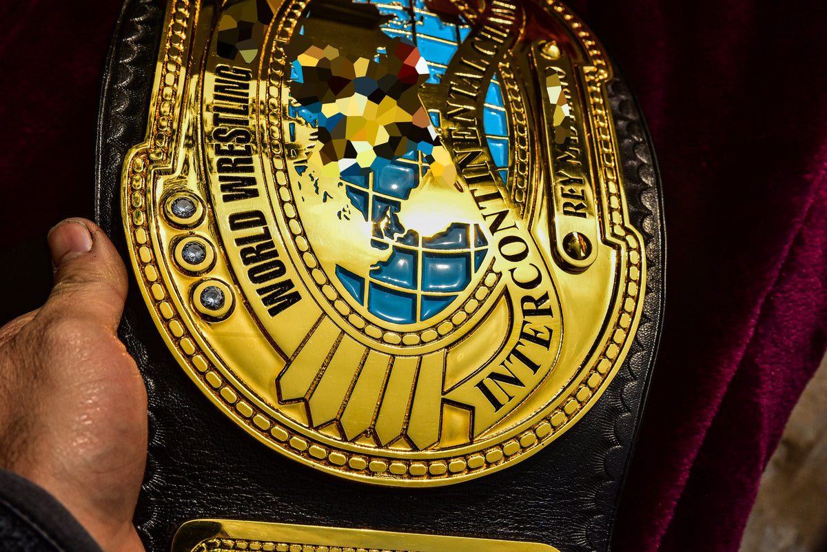Oval IC Title Black W-W-E Scratch Logo and Black Leather