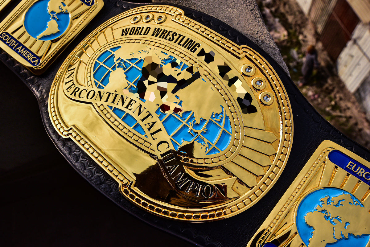 Oval IC Title Black W-W-E Scratch Logo and Black Leather