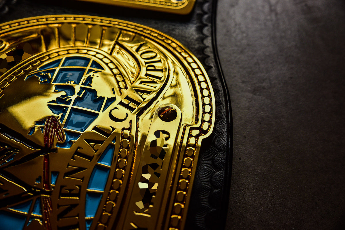 Oval IC Title Black W-W-E Scratch Logo and Black Leather