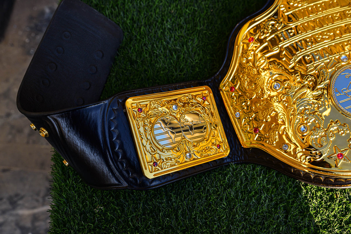 Vegas Big Gold with Leather and one piece tip Gallery 3