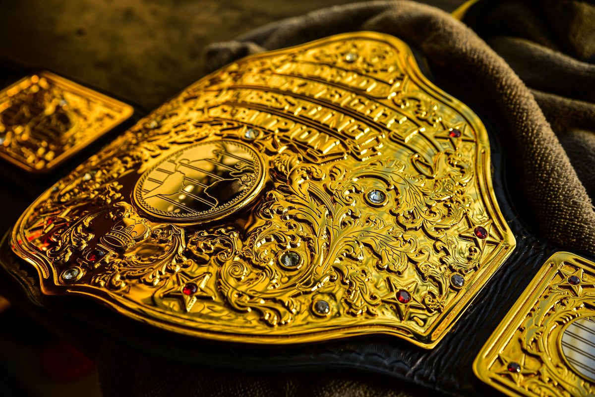 Vegas Big Gold with Leather and one piece tip Gallery 3